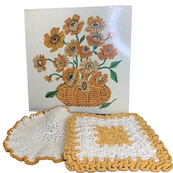Donald Art Co. / Hand made Other - Vintage Litho Trivet Crochet hot pads Orange Cream 1976 LOT OF 3 Hand made USA